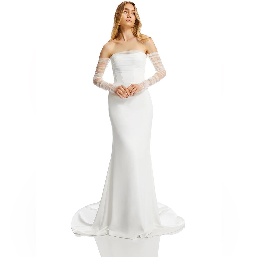 Chosen by KHYA ZIVA Dress with sleeves